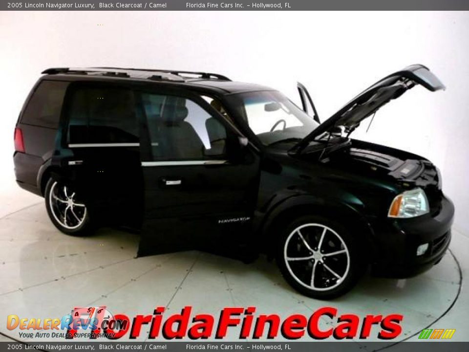 2005 Lincoln Navigator Luxury Black Clearcoat / Camel Photo #7