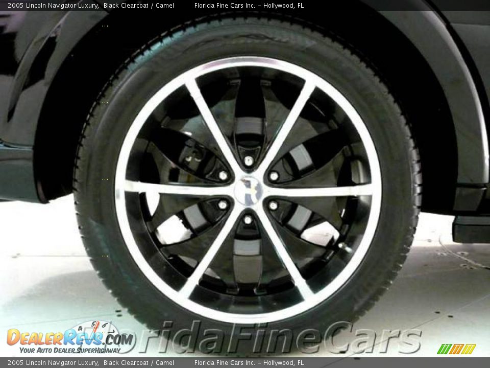 2005 Lincoln Navigator Luxury Black Clearcoat / Camel Photo #10