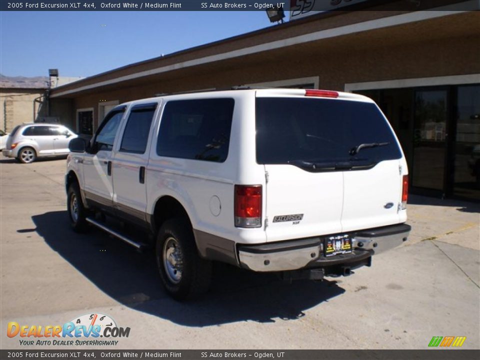 2005 Ford Excursion XLT 4x4 Oxford White / Medium Flint Photo #8