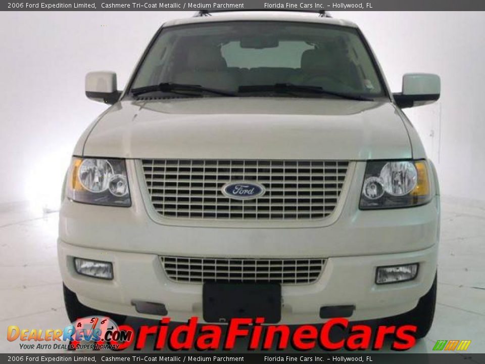 2006 Ford Expedition Limited Cashmere Tri-Coat Metallic / Medium Parchment Photo #5