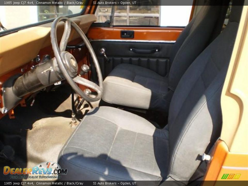 Black/Gray Interior - 1985 Jeep CJ7 4x4 Photo #10