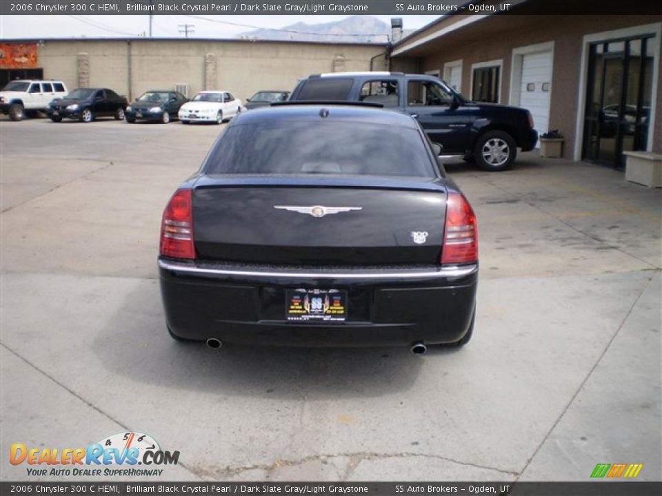 2006 Chrysler 300 C HEMI Brilliant Black Crystal Pearl / Dark Slate Gray/Light Graystone Photo #7