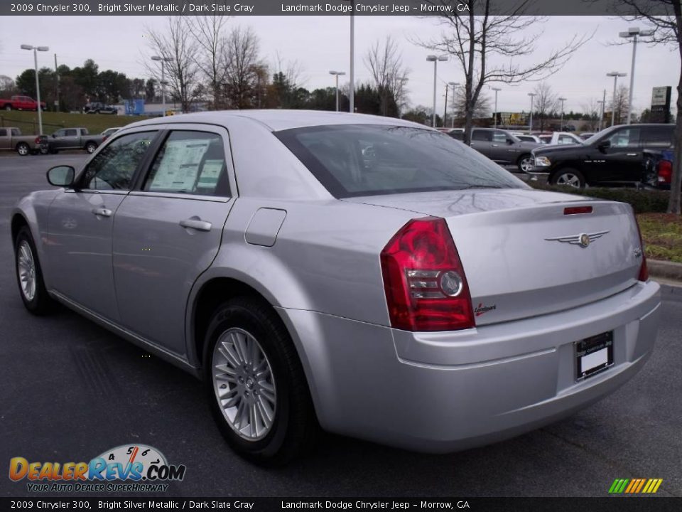 2009 Chrysler 300 Bright Silver Metallic / Dark Slate Gray Photo #2