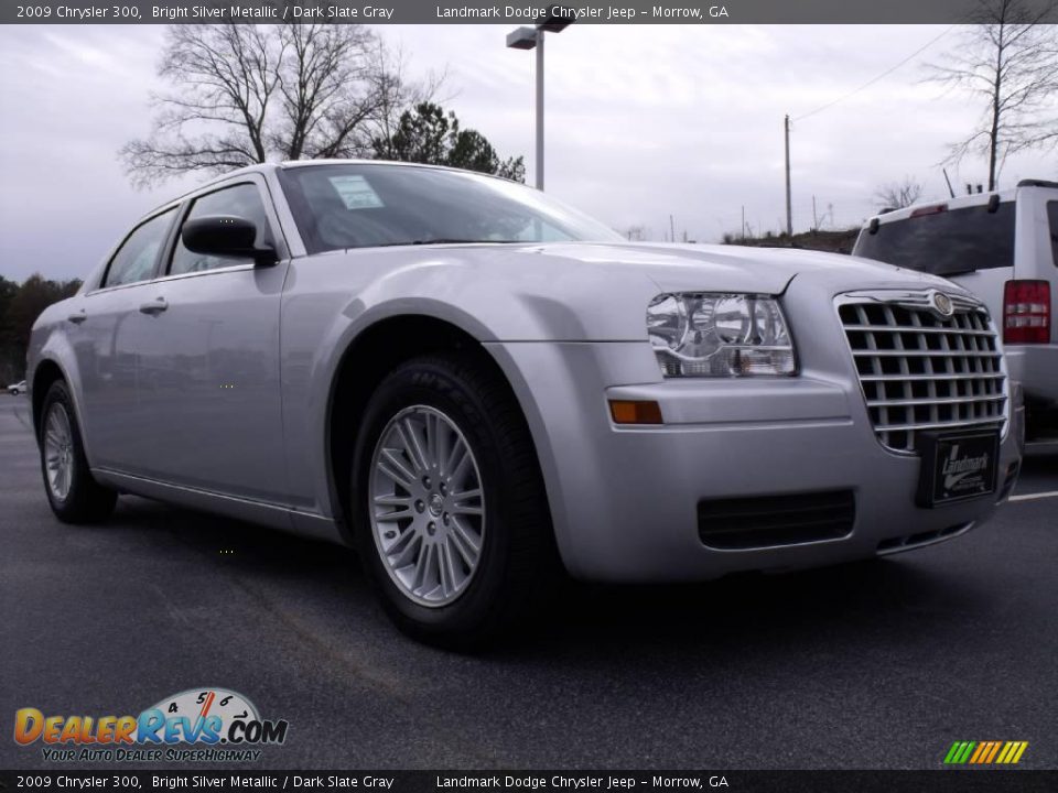 2009 Chrysler 300 Bright Silver Metallic / Dark Slate Gray Photo #4