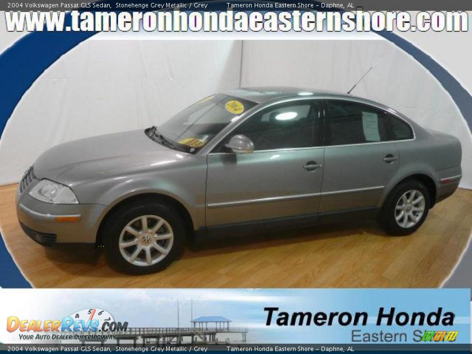 2004 Volkswagen Passat GLS Sedan Stonehenge Grey Metallic / Grey Photo #1