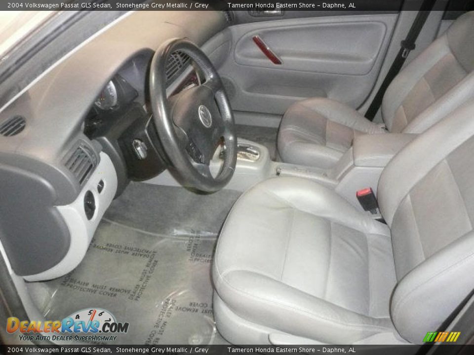 2004 Volkswagen Passat GLS Sedan Stonehenge Grey Metallic / Grey Photo #4