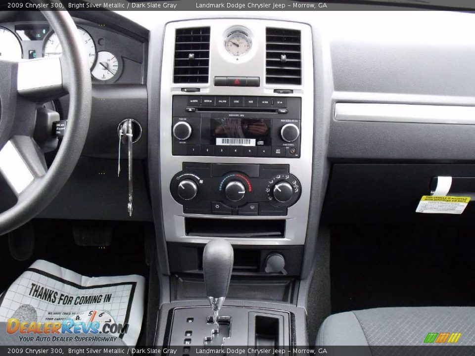 2009 Chrysler 300 Bright Silver Metallic / Dark Slate Gray Photo #11