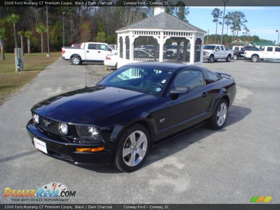 2006 Ford Mustang GT Premium Coupe Black / Dark Charcoal Photo #1