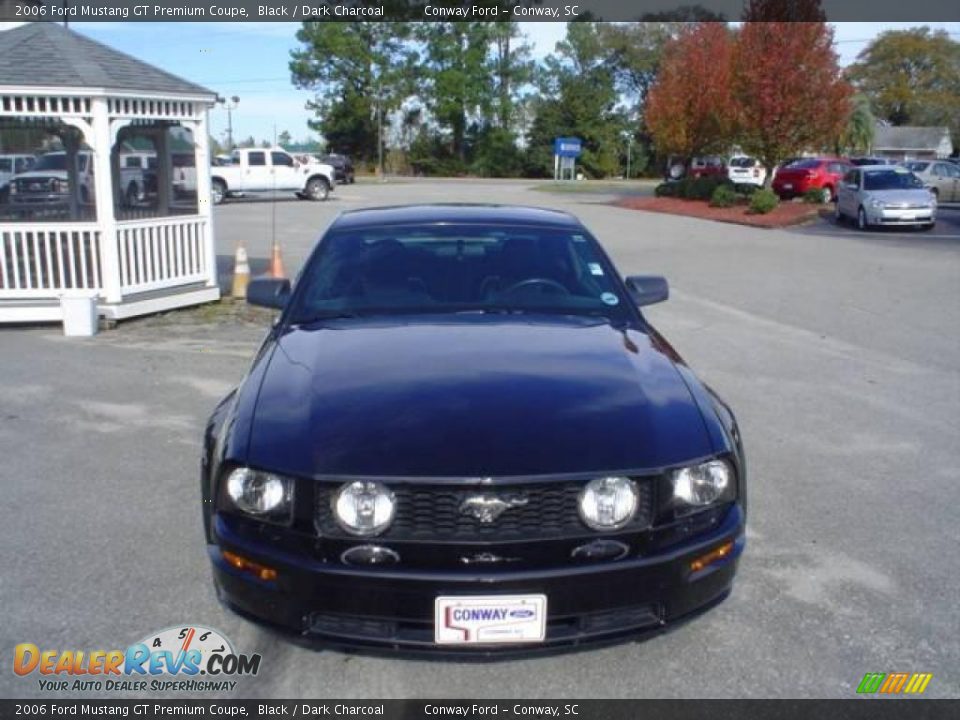 2006 Ford Mustang GT Premium Coupe Black / Dark Charcoal Photo #2