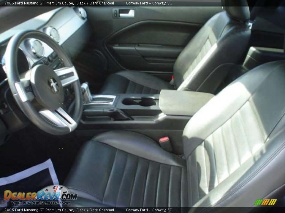 2006 Ford Mustang GT Premium Coupe Black / Dark Charcoal Photo #21