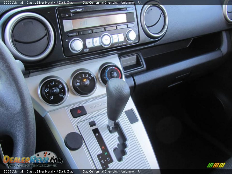 2009 Scion xB Classic Silver Metallic / Dark Gray Photo #26