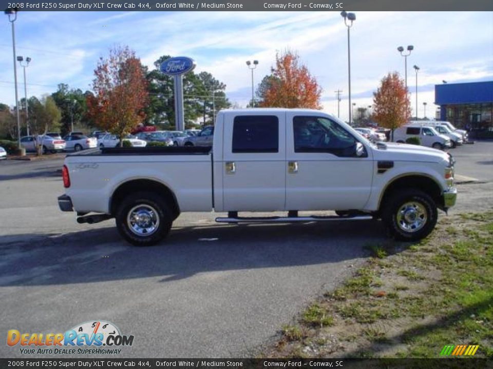 2008 Ford F250 Super Duty XLT Crew Cab 4x4 Oxford White / Medium Stone Photo #4