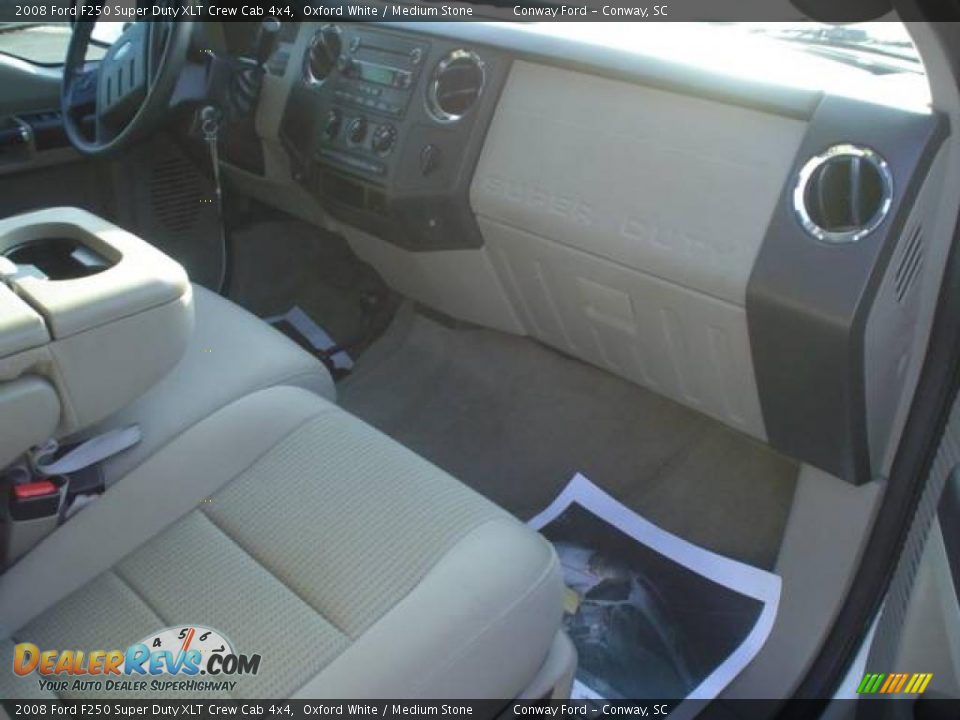 2008 Ford F250 Super Duty XLT Crew Cab 4x4 Oxford White / Medium Stone Photo #20