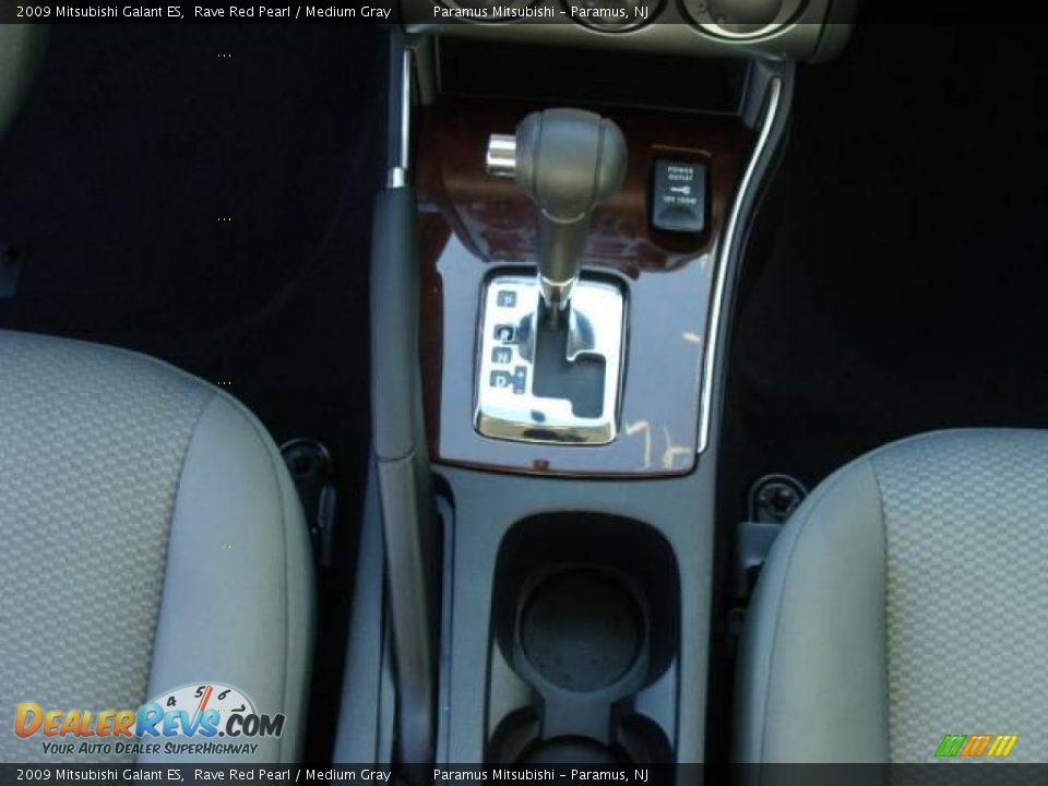 2009 Mitsubishi Galant ES Rave Red Pearl / Medium Gray Photo #14