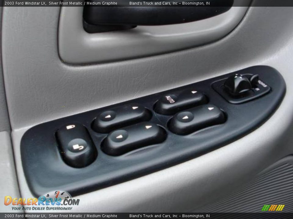2003 Ford Windstar LX Silver Frost Metallic / Medium Graphite Photo #11