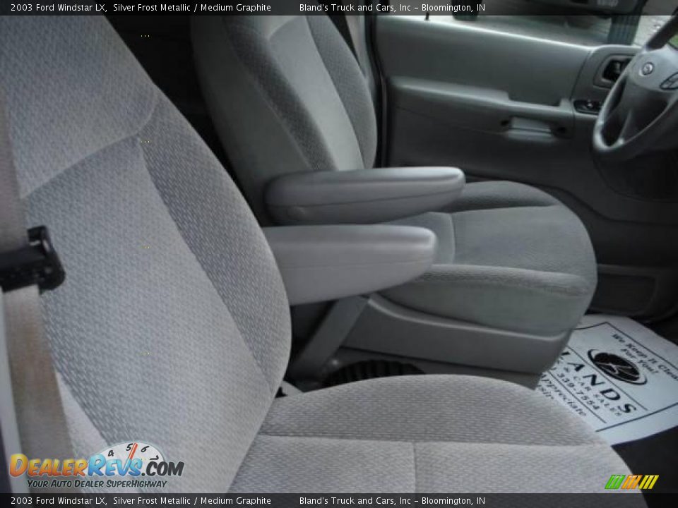 2003 Ford Windstar LX Silver Frost Metallic / Medium Graphite Photo #23
