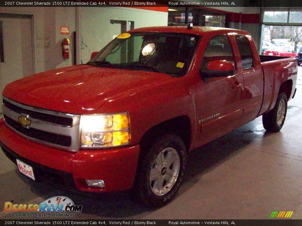 2007 Chevrolet Silverado 1500 LTZ Extended Cab 4x4 Victory Red / Ebony Black Photo #3