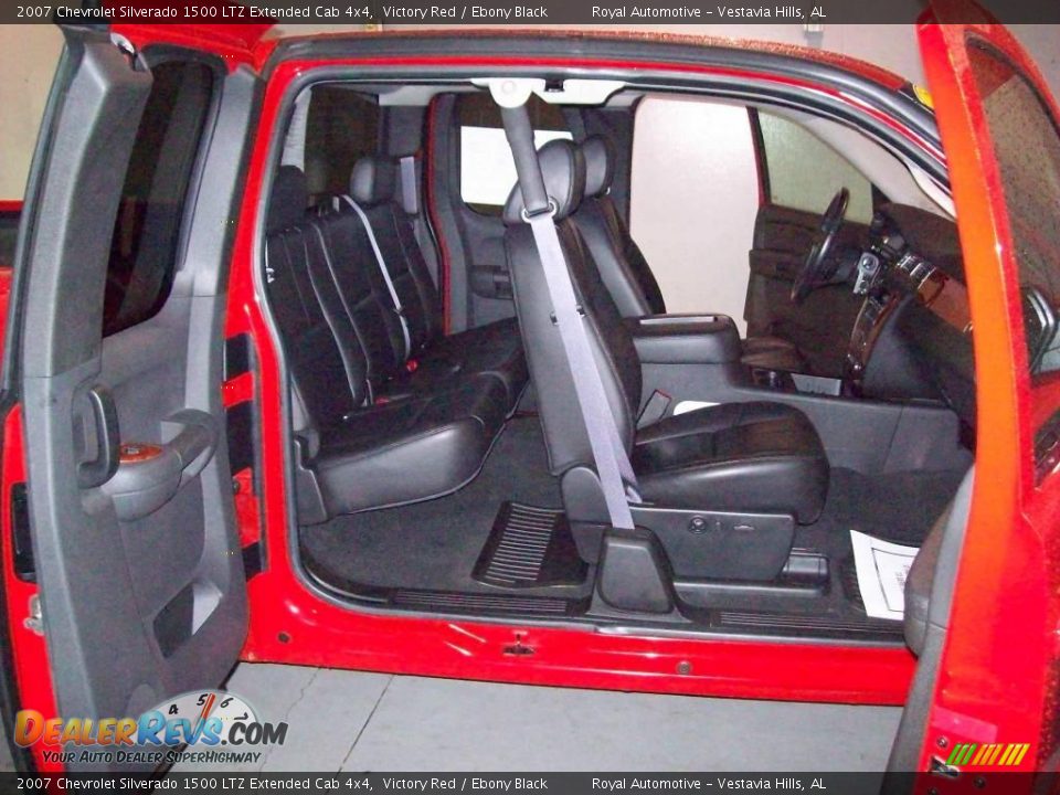 2007 Chevrolet Silverado 1500 LTZ Extended Cab 4x4 Victory Red / Ebony Black Photo #21