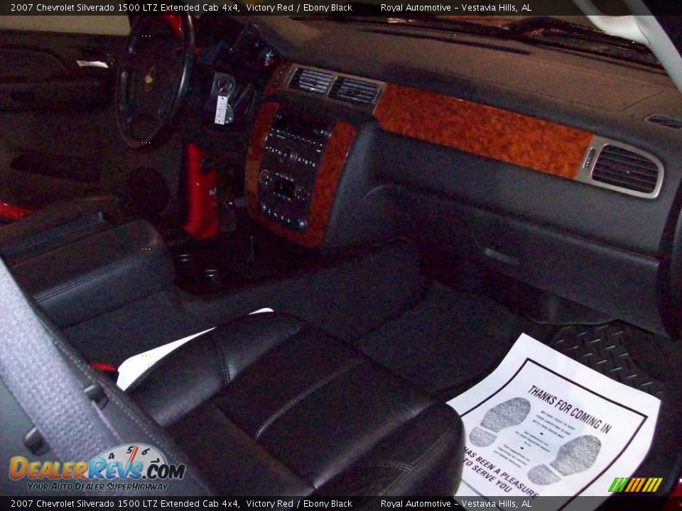 2007 Chevrolet Silverado 1500 LTZ Extended Cab 4x4 Victory Red / Ebony Black Photo #25