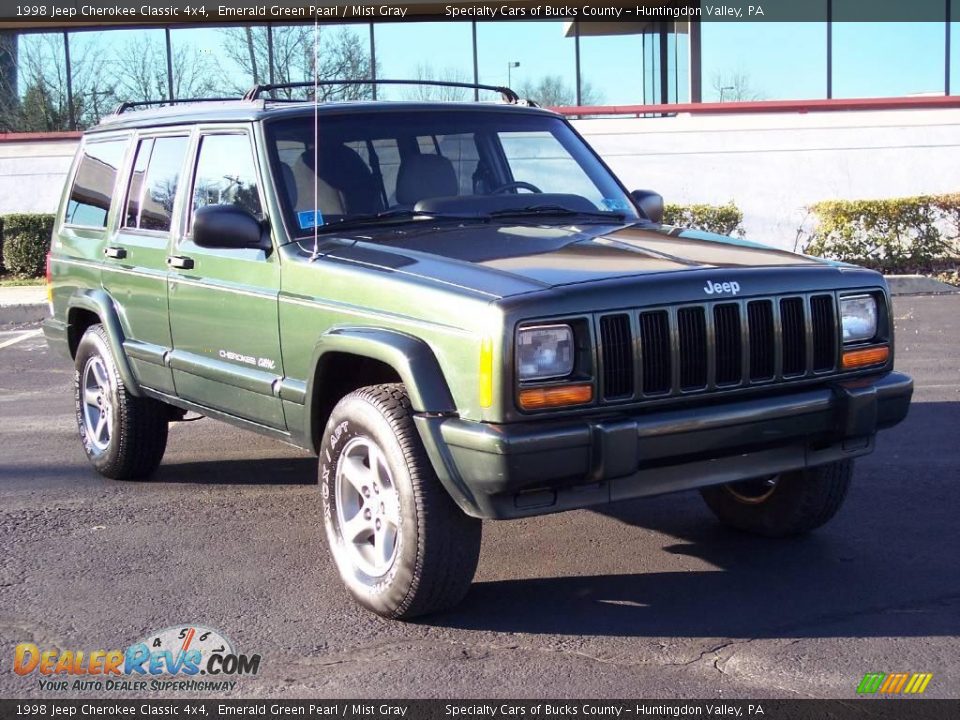 1998 Jeep Cherokee Classic 4x4 Emerald Green Pearl / Mist Gray Photo #4