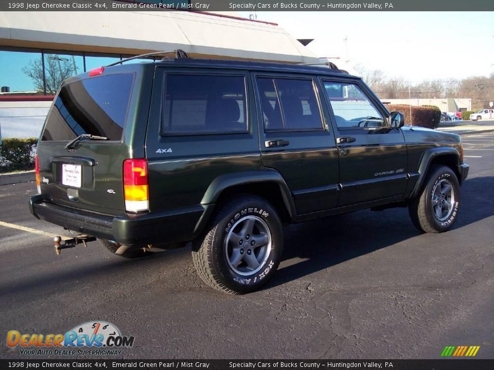 1998 Jeep Cherokee Classic 4x4 Emerald Green Pearl / Mist Gray Photo #11