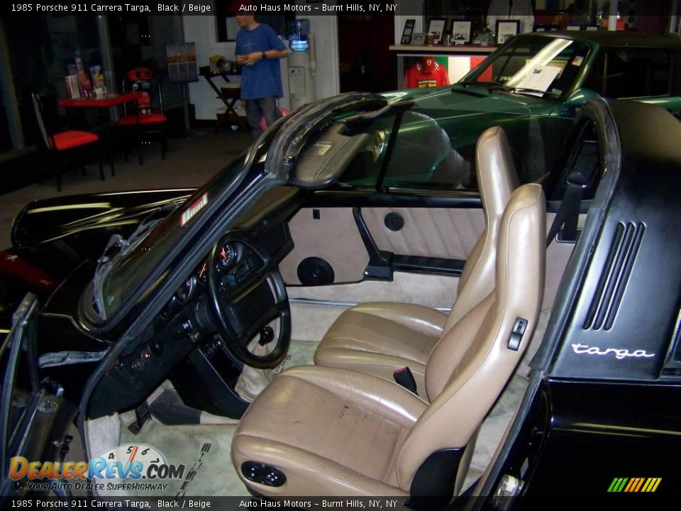 1985 Porsche 911 Carrera Targa Black / Beige Photo #6