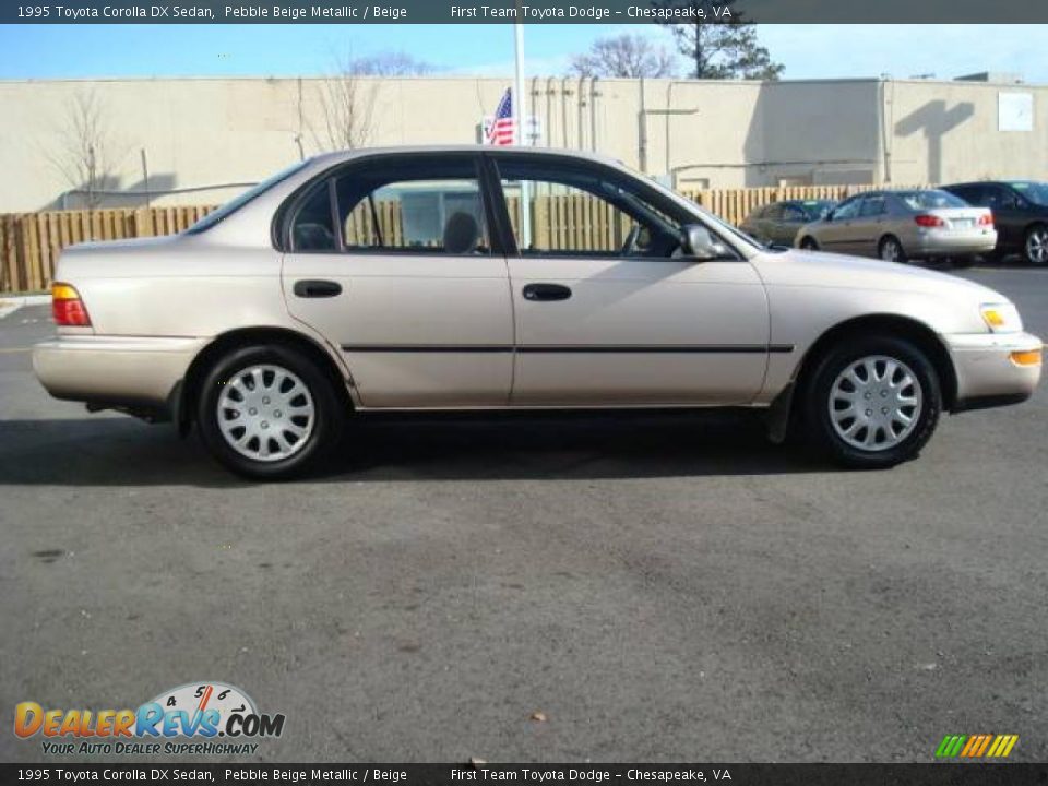 1995 toyota corolla dx sedan #2