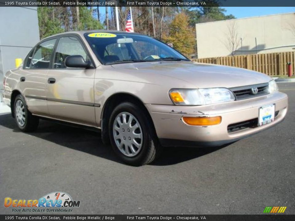 1995 Toyota Corolla DX Sedan Pebble Beige Metallic / Beige Photo #8