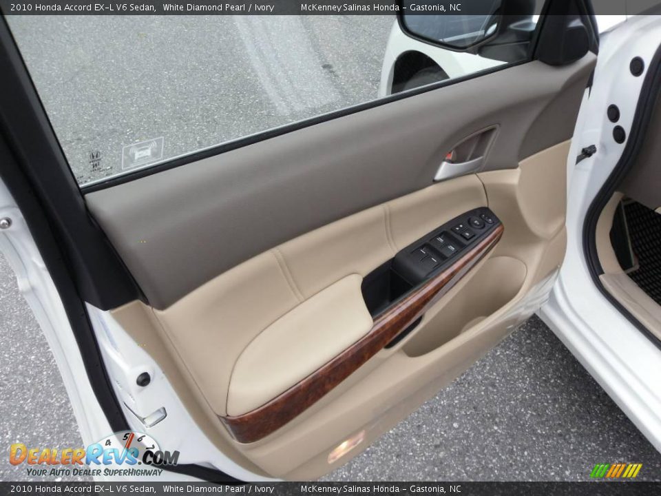 2010 Honda Accord EX-L V6 Sedan White Diamond Pearl / Ivory Photo #10