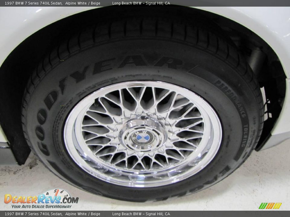 1997 BMW 7 Series 740iL Sedan Alpine White / Beige Photo #3
