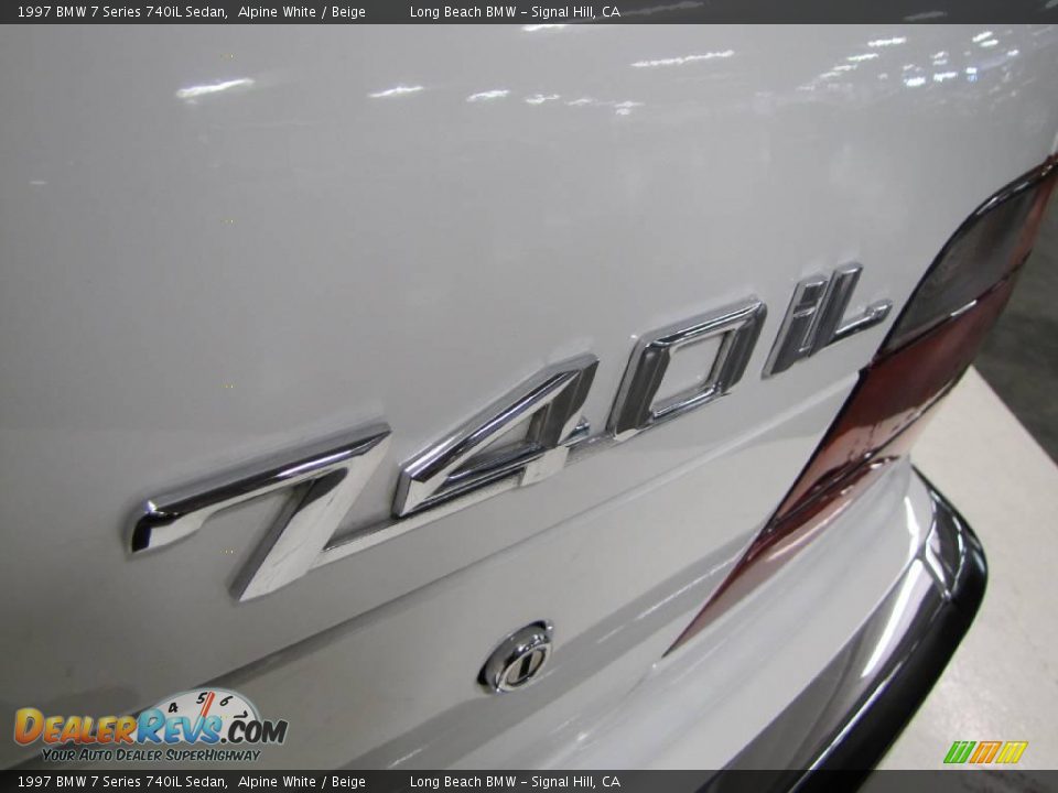 1997 BMW 7 Series 740iL Sedan Alpine White / Beige Photo #7