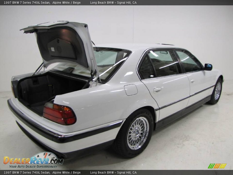 1997 BMW 7 Series 740iL Sedan Alpine White / Beige Photo #9