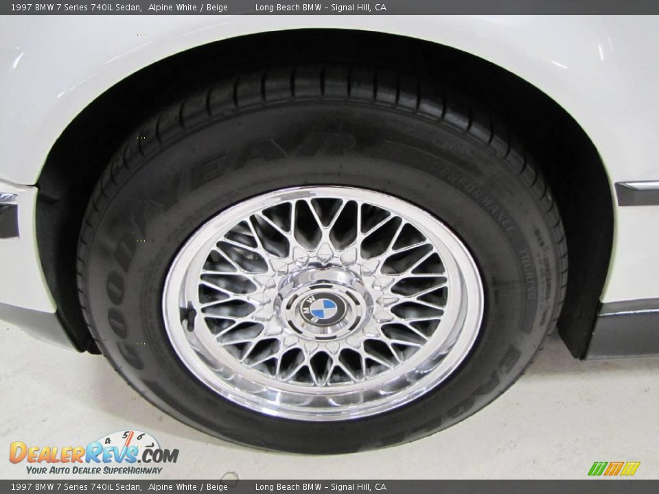 1997 BMW 7 Series 740iL Sedan Alpine White / Beige Photo #12