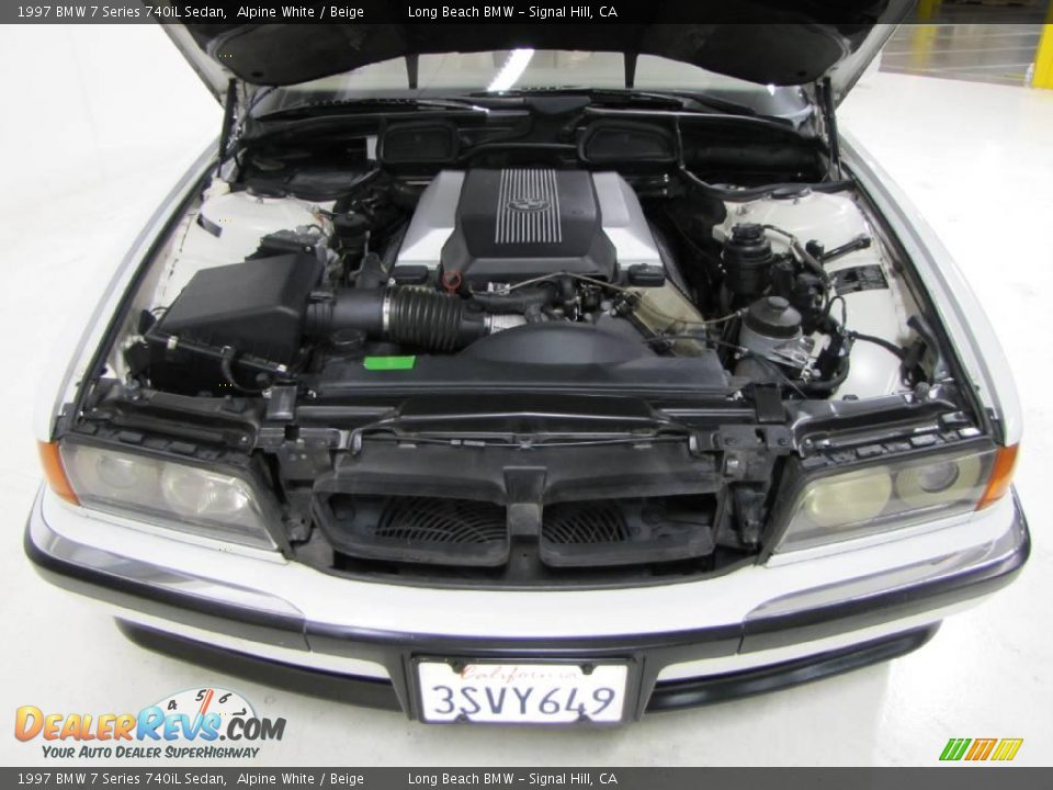 1997 BMW 7 Series 740iL Sedan Alpine White / Beige Photo #15