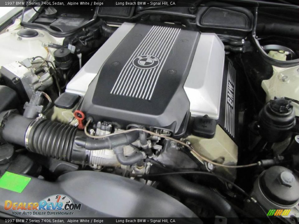 1997 BMW 7 Series 740iL Sedan Alpine White / Beige Photo #16