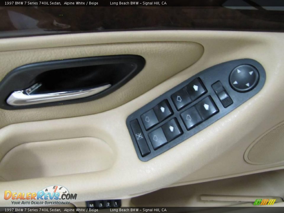 1997 BMW 7 Series 740iL Sedan Alpine White / Beige Photo #21
