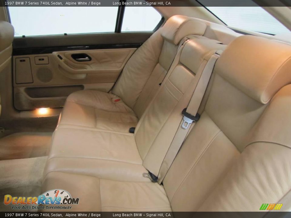 1997 BMW 7 Series 740iL Sedan Alpine White / Beige Photo #24