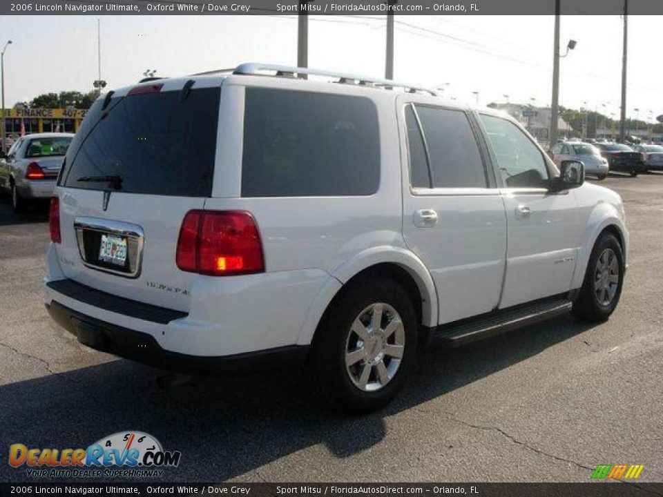 2006 Lincoln Navigator Ultimate Oxford White / Dove Grey Photo #3