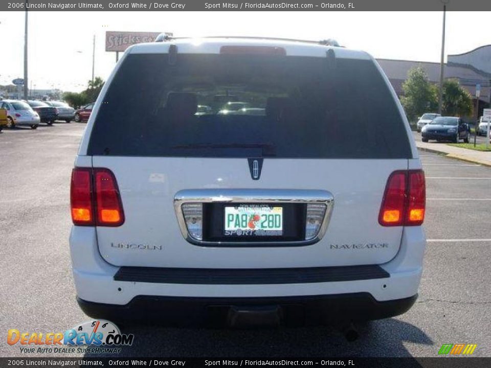 2006 Lincoln Navigator Ultimate Oxford White / Dove Grey Photo #4