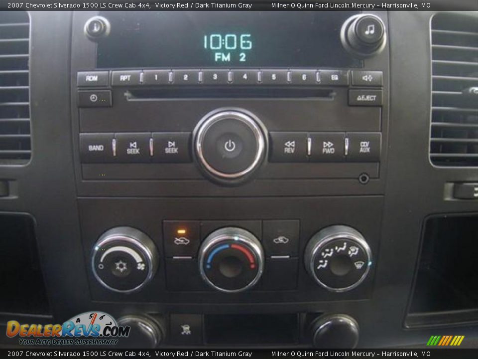 2007 Chevrolet Silverado 1500 LS Crew Cab 4x4 Victory Red / Dark Titanium Gray Photo #26