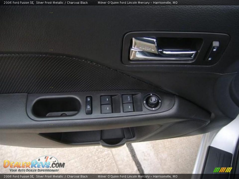 2006 Ford Fusion SE Silver Frost Metallic / Charcoal Black Photo #18