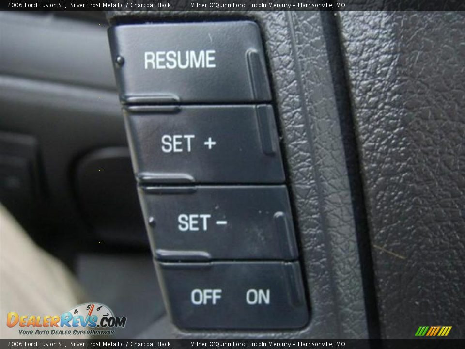 2006 Ford Fusion SE Silver Frost Metallic / Charcoal Black Photo #25
