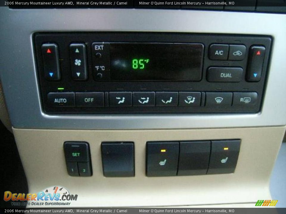 2006 Mercury Mountaineer Luxury AWD Mineral Grey Metallic / Camel Photo #26