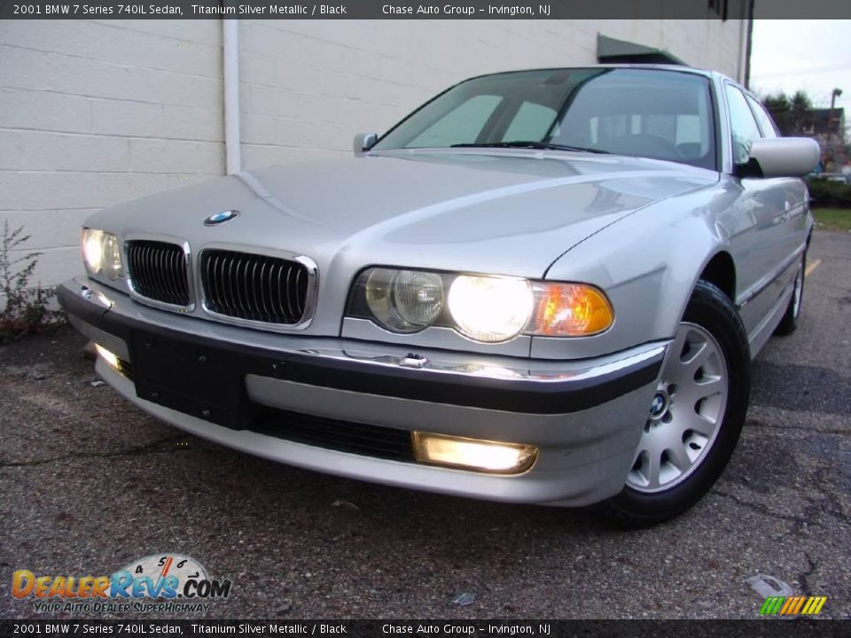 2001 BMW 7 Series 740iL Sedan Titanium Silver Metallic / Black Photo #1