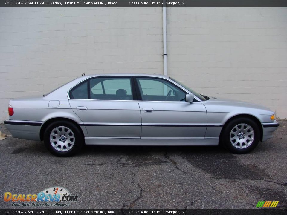 2001 BMW 7 Series 740iL Sedan Titanium Silver Metallic / Black Photo #3