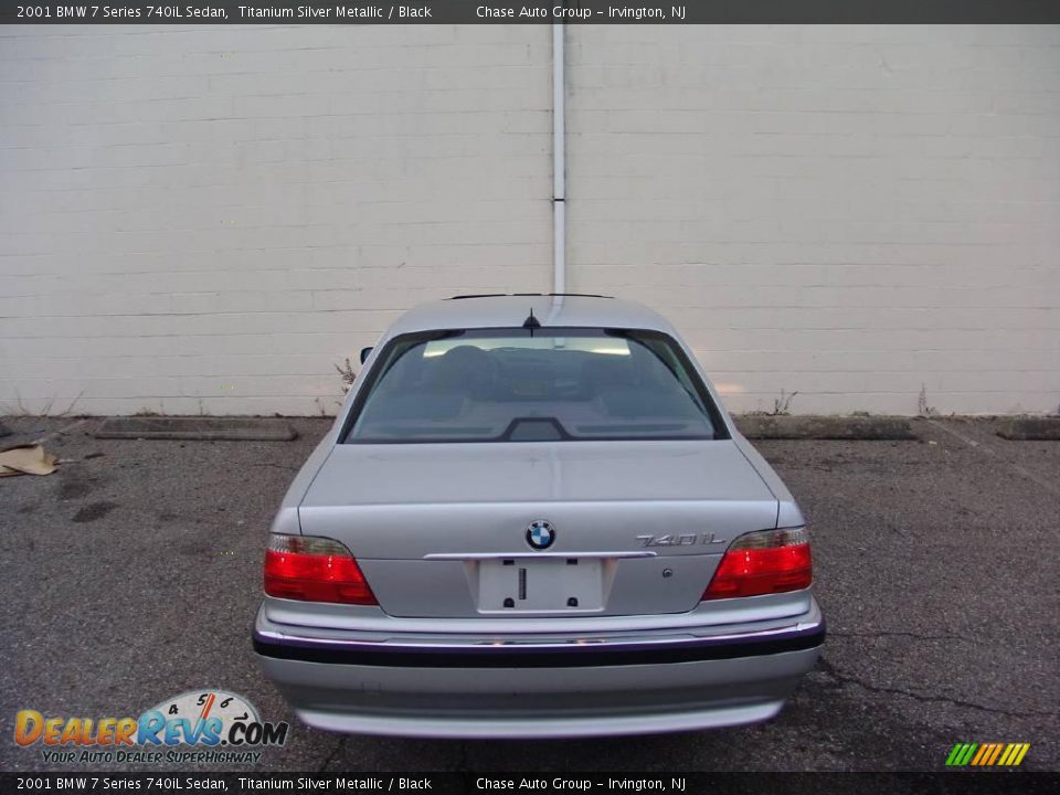 2001 BMW 7 Series 740iL Sedan Titanium Silver Metallic / Black Photo #11