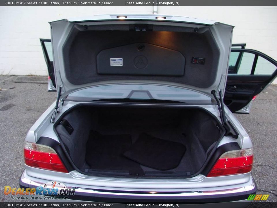 2001 BMW 7 Series 740iL Sedan Titanium Silver Metallic / Black Photo #35