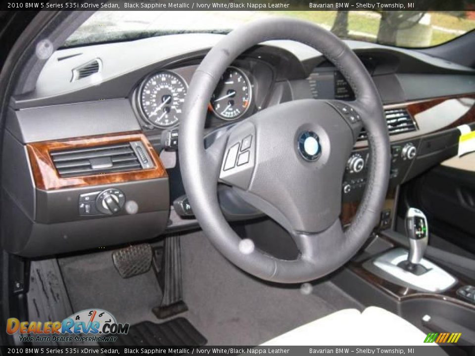 2010 BMW 5 Series 535i xDrive Sedan Black Sapphire Metallic / Ivory White/Black Nappa Leather Photo #9