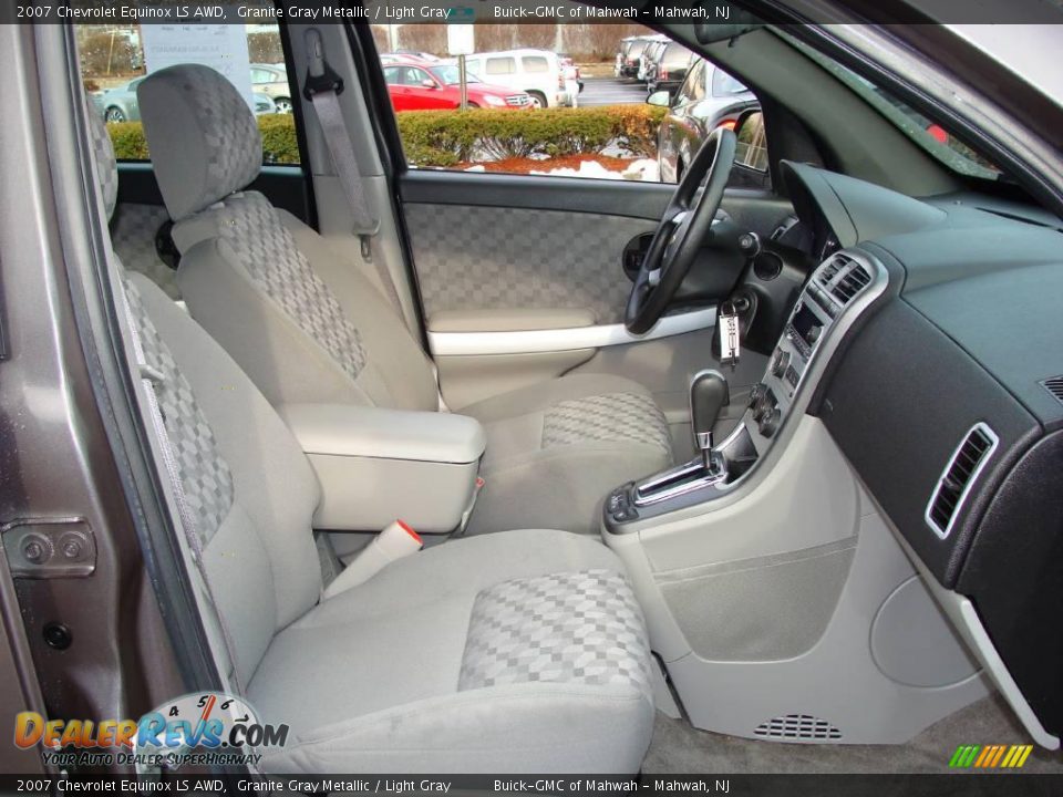 2007 Chevrolet Equinox LS AWD Granite Gray Metallic / Light Gray Photo #14