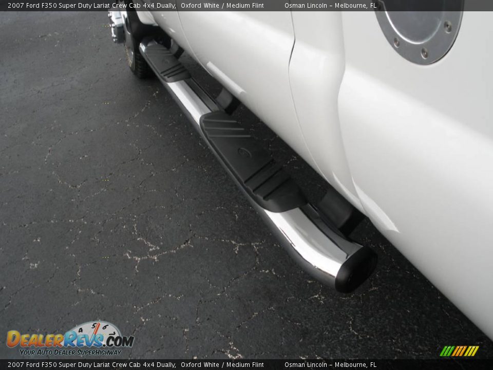 2007 Ford F350 Super Duty Lariat Crew Cab 4x4 Dually Oxford White / Medium Flint Photo #10